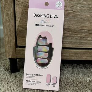 Dashing Diva Glaze LED Semi-Cured Gel Strips